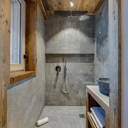 Un Chalet Haut De Gamme Pour Les Amoureux Du Luxe * Courchevel