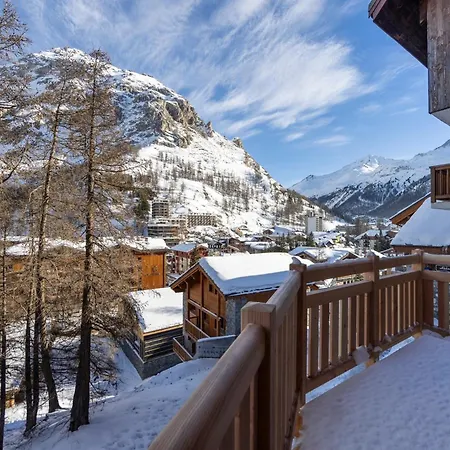 Un Chalet Haut De Gamme Pour Les Amoureux Du Luxe Courchevel