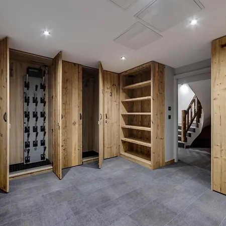 Un Chalet Haut De Gamme Pour Les Amoureux Du Luxe Hébergement de vacances Courchevel
